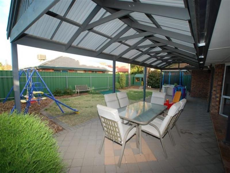 12 Thorngate Court, Oakden SA 5086