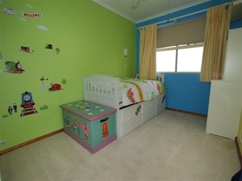 16 Bourke Place, Golden Grove SA 5125