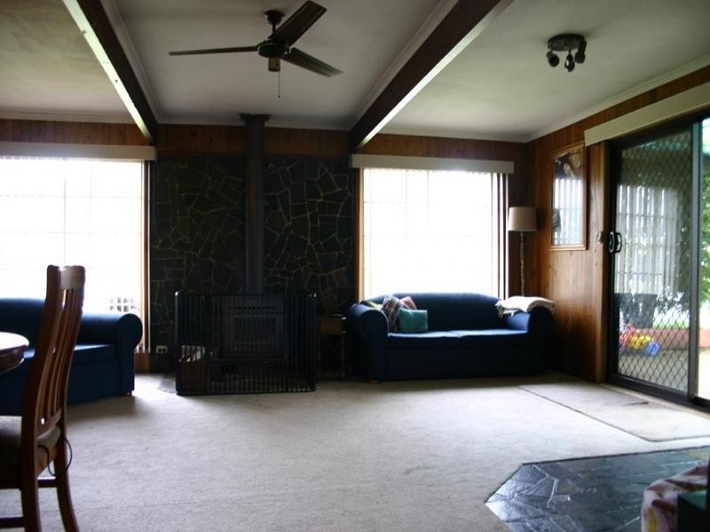 445 Wright Road, Valley View SA 5093