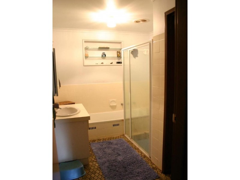 445 Wright Road, Valley View SA 5093