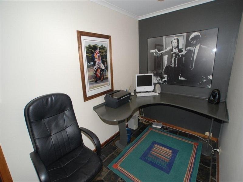 4 Plover Avenue, Modbury Heights SA 5092