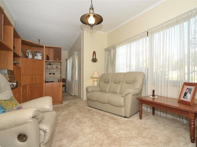 14 Kennett Street, Para Hills SA 5096