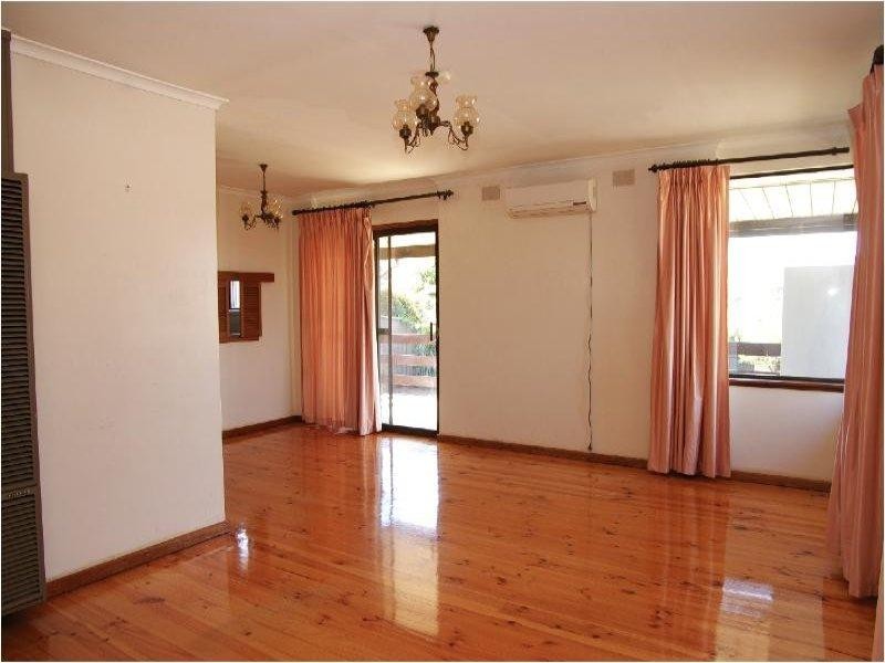 4 Papps Court, Redwood Park SA 5097