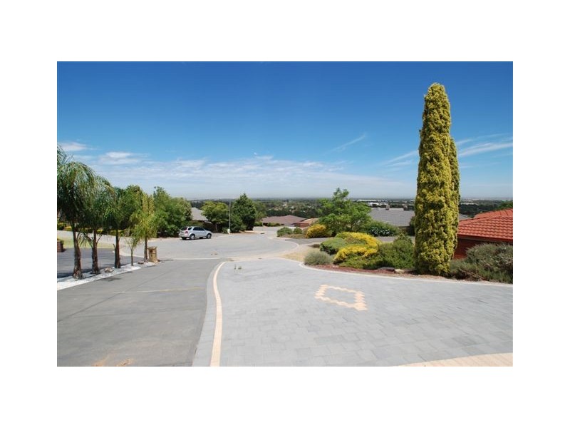 5 Hampton Court, Hillbank SA 5112