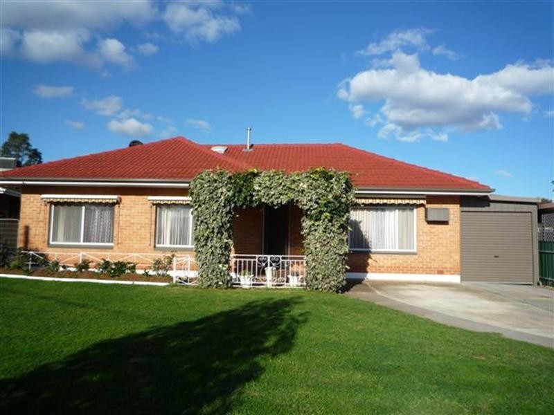 4 Pulteney Road, Brahma Lodge SA 5109