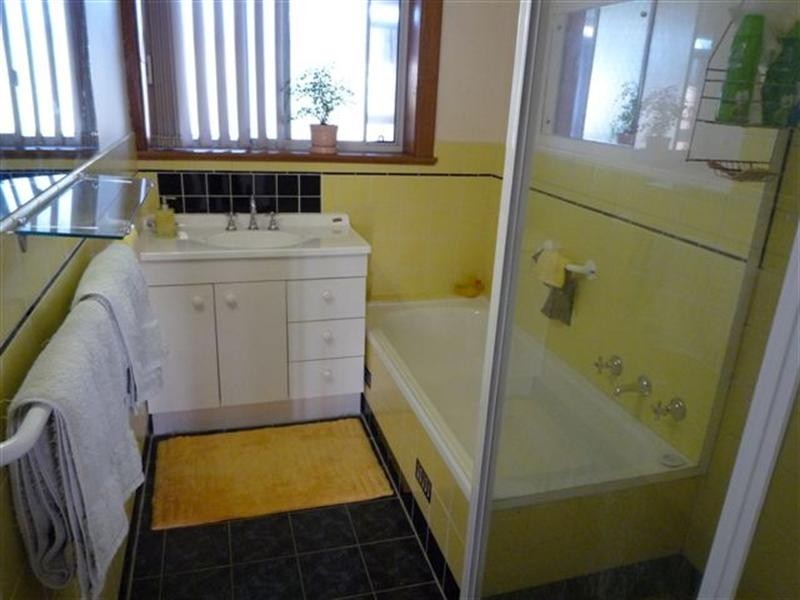 4 Pulteney Road, Brahma Lodge SA 5109