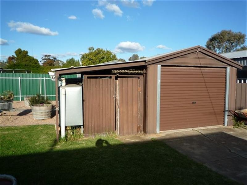 4 Pulteney Road, Brahma Lodge SA 5109