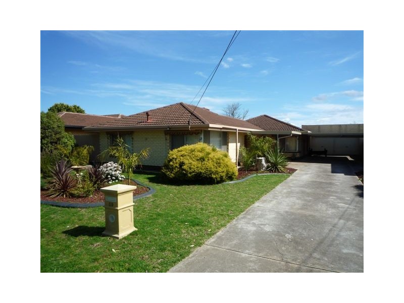 59 Eyre Crescent, Valley View SA 5093