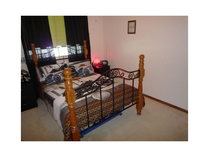 59 Eyre Crescent, Valley View SA 5093