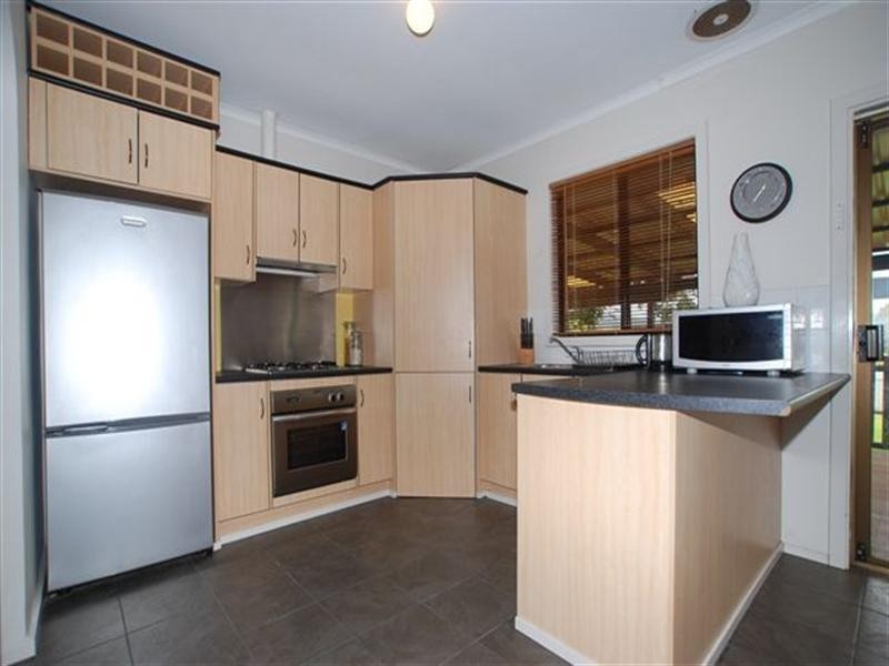 15 Eva Avenue, Redwood Park SA 5097
