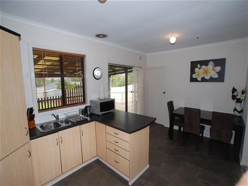 15 Eva Avenue, Redwood Park SA 5097