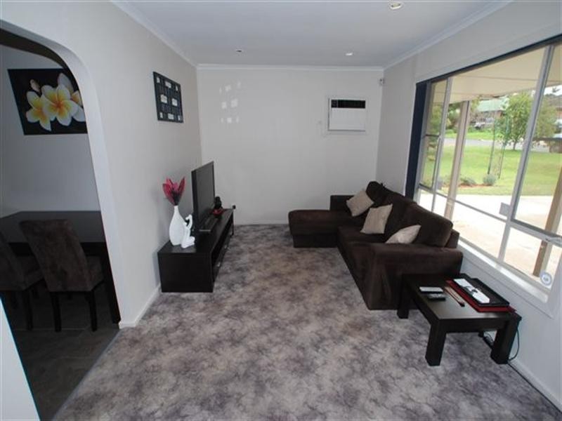 15 Eva Avenue, Redwood Park SA 5097
