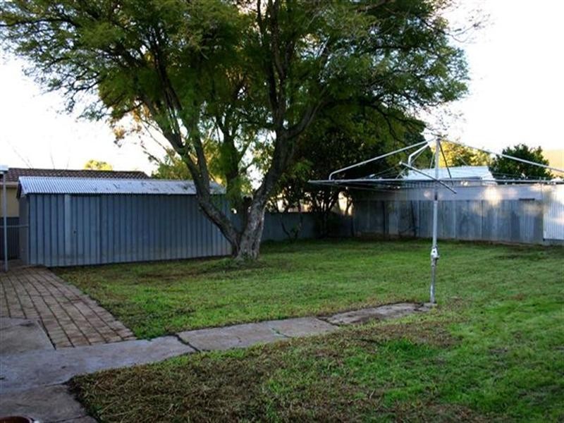 8 Pauls Drive, Valley View SA 5093