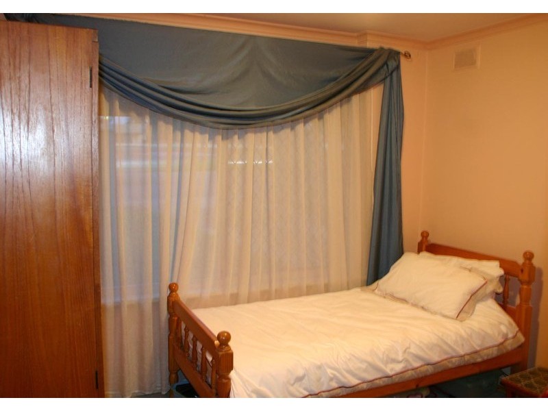 811 North East Road, Valley View SA 5093