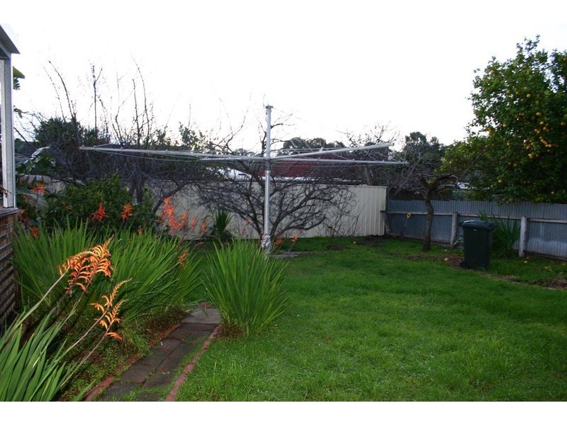 811 North East Road, Valley View SA 5093