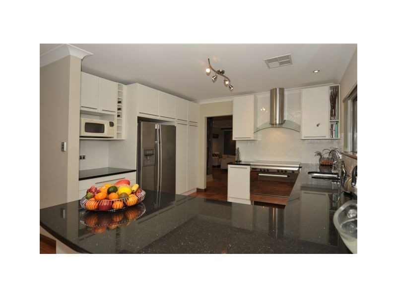 8 Diane Court, Golden Grove SA 5125