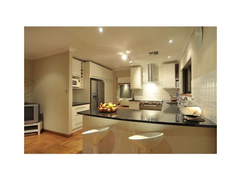 8 Diane Court, Golden Grove SA 5125