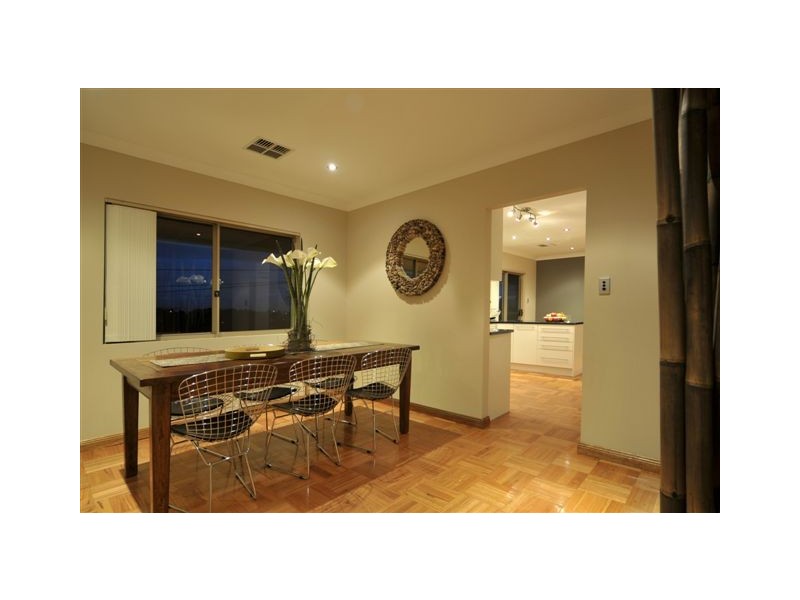 8 Diane Court, Golden Grove SA 5125