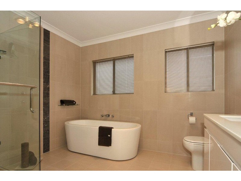 8 Diane Court, Golden Grove SA 5125