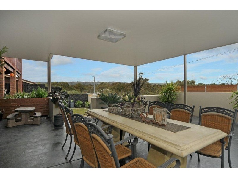 8 Diane Court, Golden Grove SA 5125