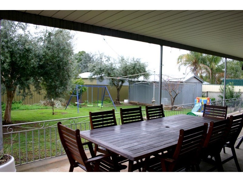 4 Willson Road, Gilles Plains SA 5086