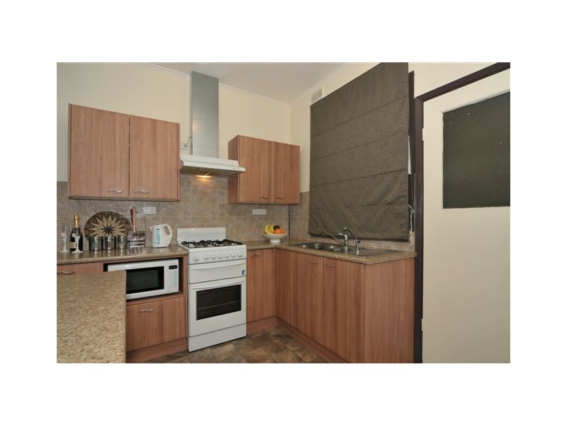 9 Sixth Street, Wingfield SA 5013