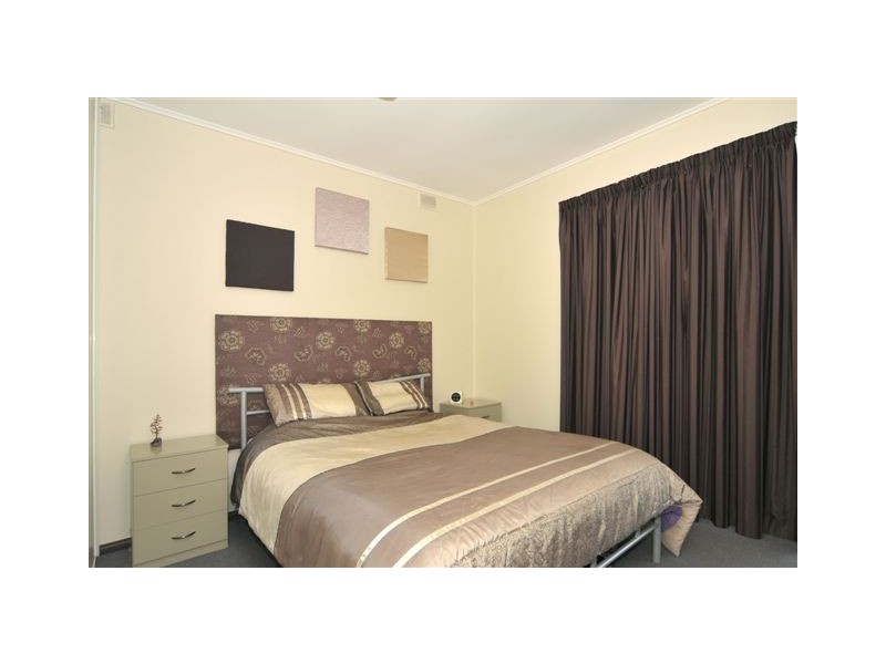 9 Sixth Street, Wingfield SA 5013