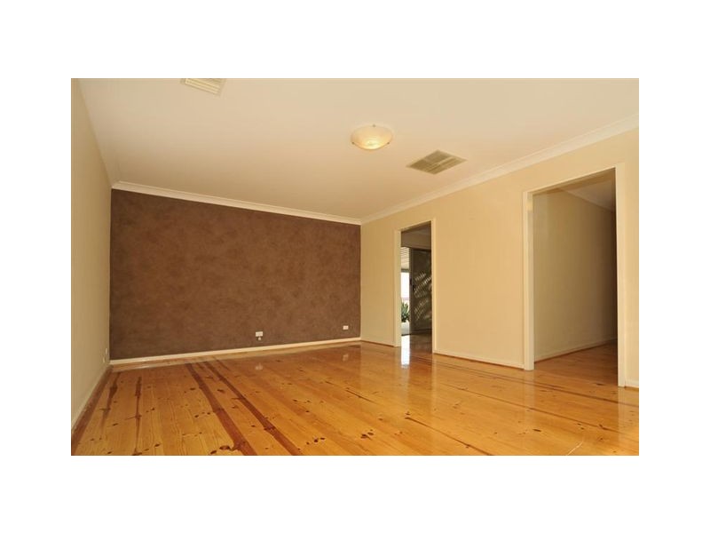 14 Karyn Crescent, Brahma Lodge SA 5109