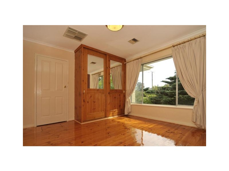 14 Karyn Crescent, Brahma Lodge SA 5109