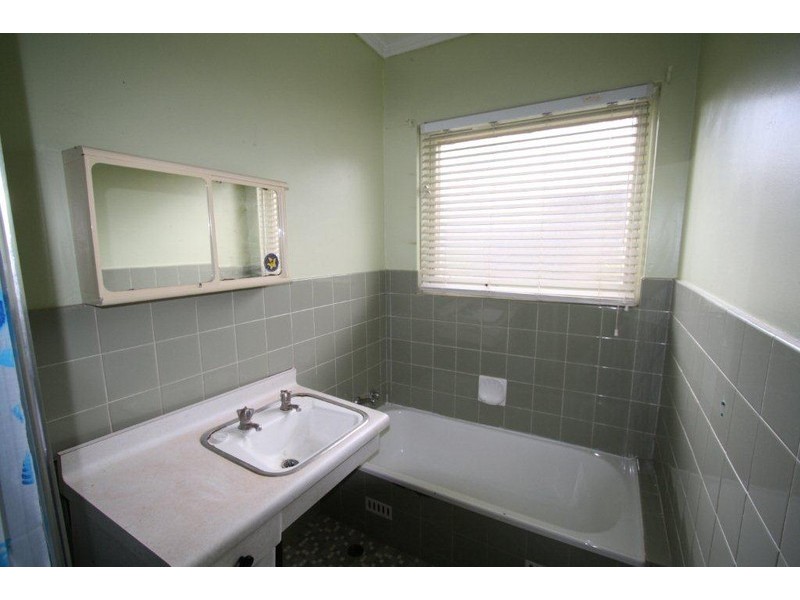 40 Wahroonga Avenue, Valley View SA 5093