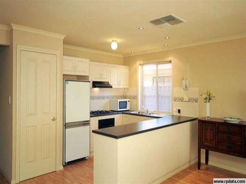 27 Hampton Drive, Oakden SA 5086