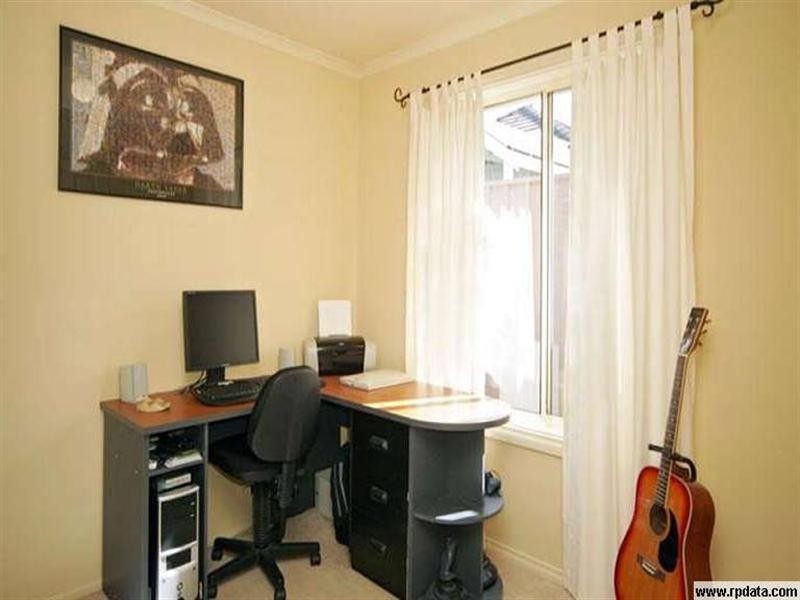 27 Hampton Drive, Oakden SA 5086