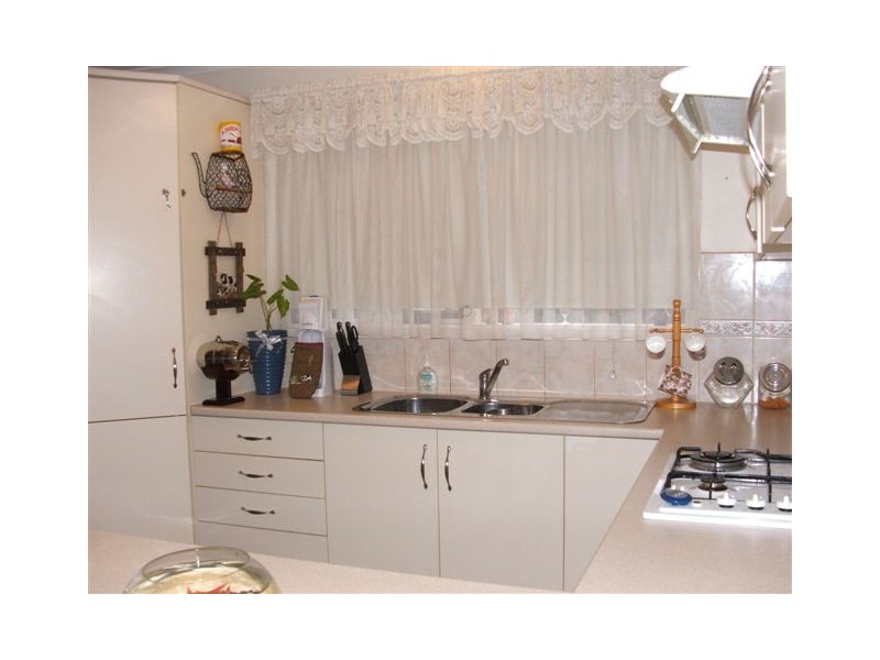 60 Deborah Grove, Para Vista SA 5093