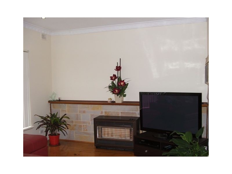 10 Hinton Avenue, Para Hills SA 5096