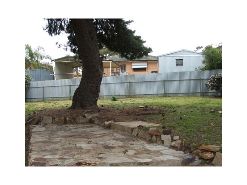 10 Hinton Avenue, Para Hills SA 5096