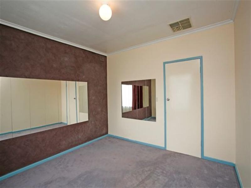 1 Garra Avenue, Modbury SA 5092