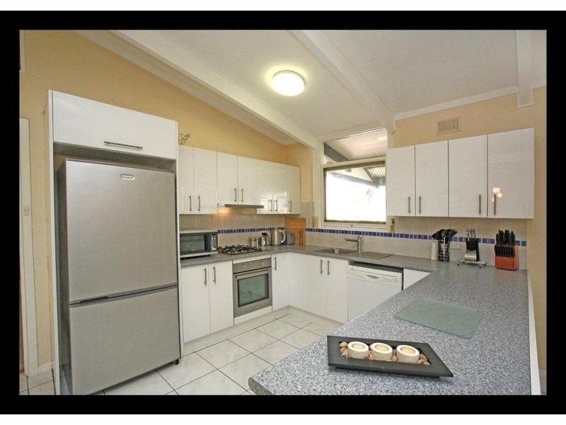 58 Down Drive, Valley View SA 5093