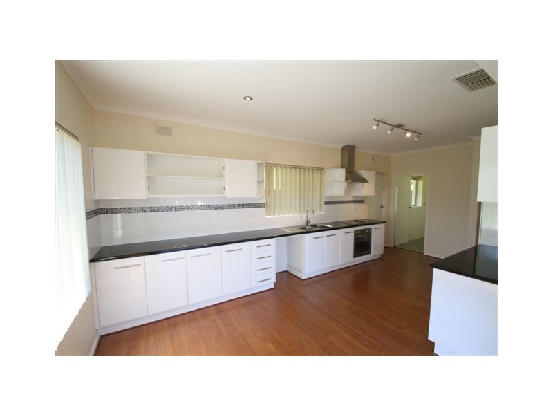 26 Milperra Avenue, Banksia Park SA 5091