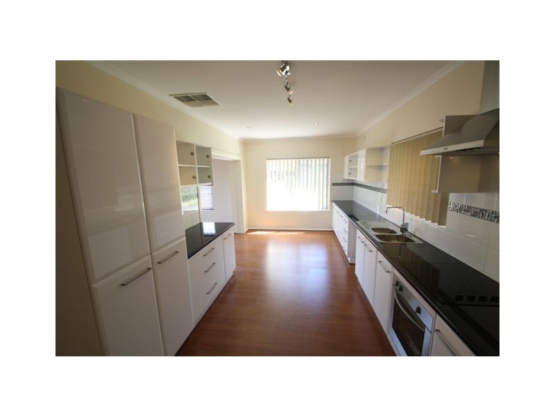 26 Milperra Avenue, Banksia Park SA 5091