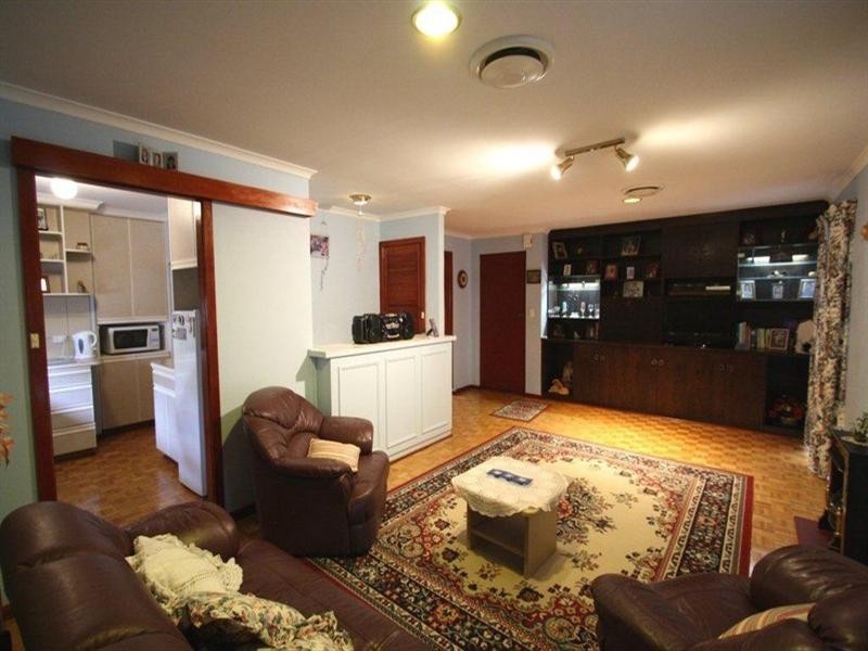 11 La Perouse Crescent, Fairview Park SA 5126