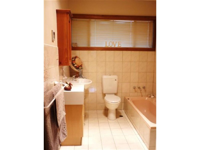 9 Bowen Road, Tea Tree Gully SA 5091