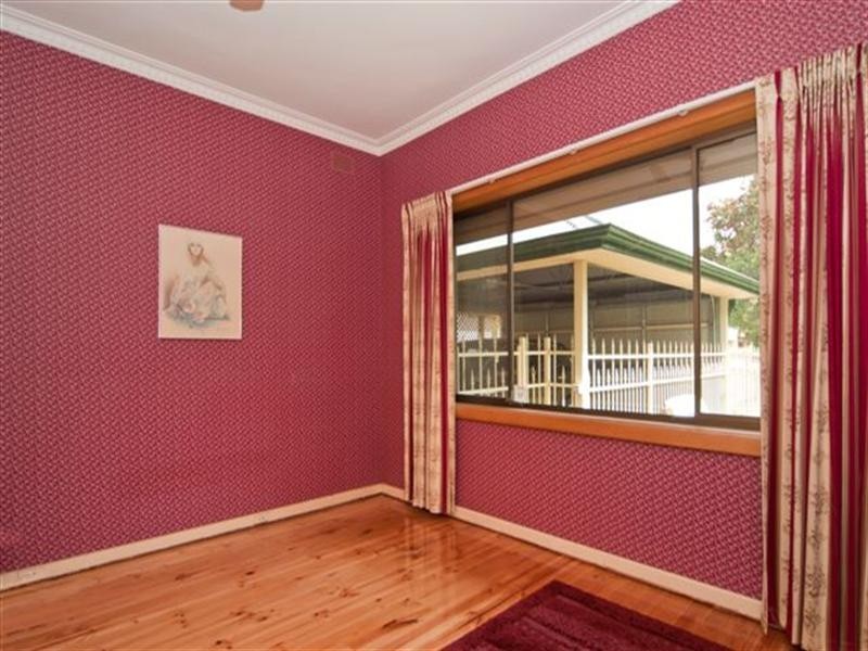 4 Ian Street, Broadview SA 5083