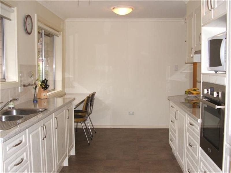 32 Kildonan Avenue, Para Vista SA 5093