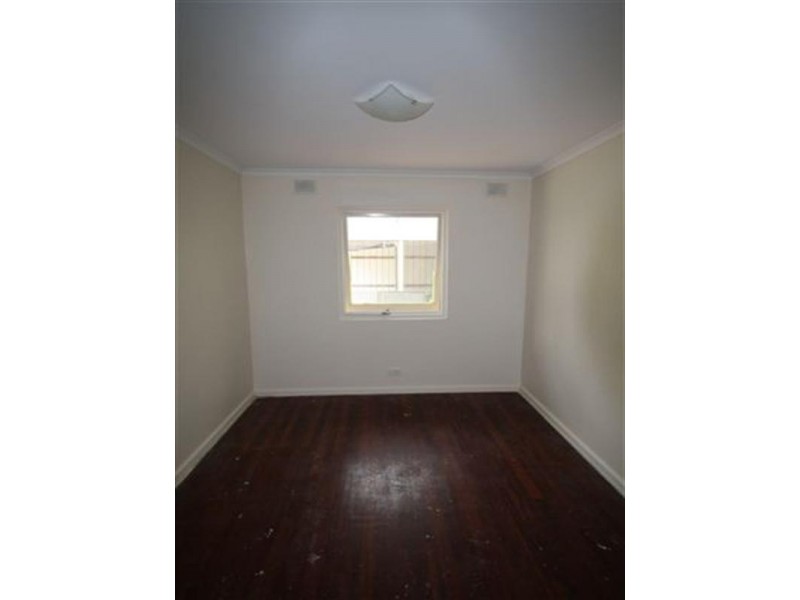 4 Brown Crescent, St Agnes SA 5097