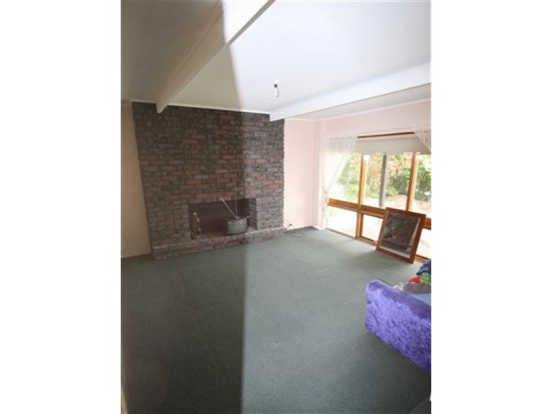 4 Brown Crescent, St Agnes SA 5097