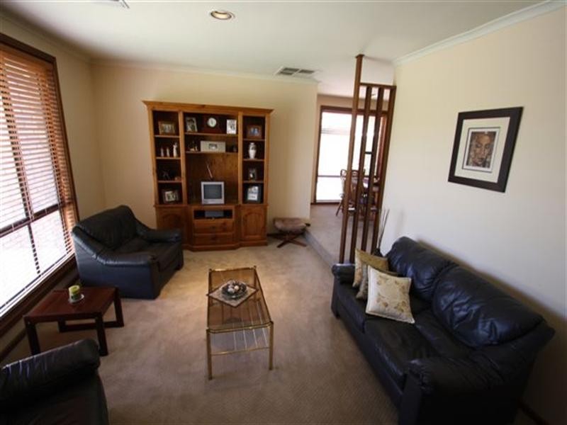 46 Park Lake Drive, Wynn Vale SA 5127