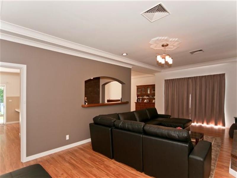 10 Rosewood Road, Highbury SA 5089