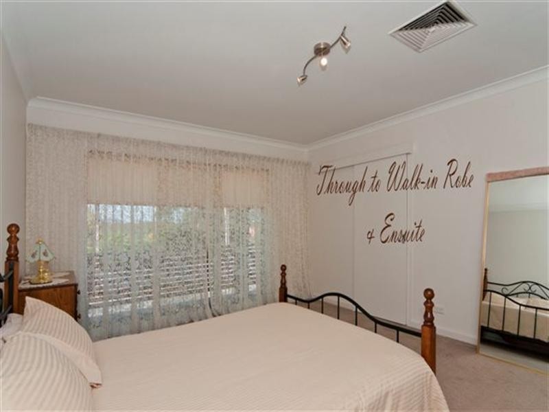 10 Rosewood Road, Highbury SA 5089