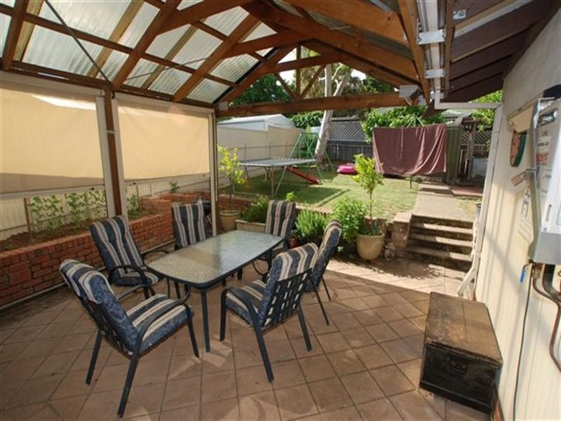 1 Lydia Avenue, Surrey Downs SA 5126