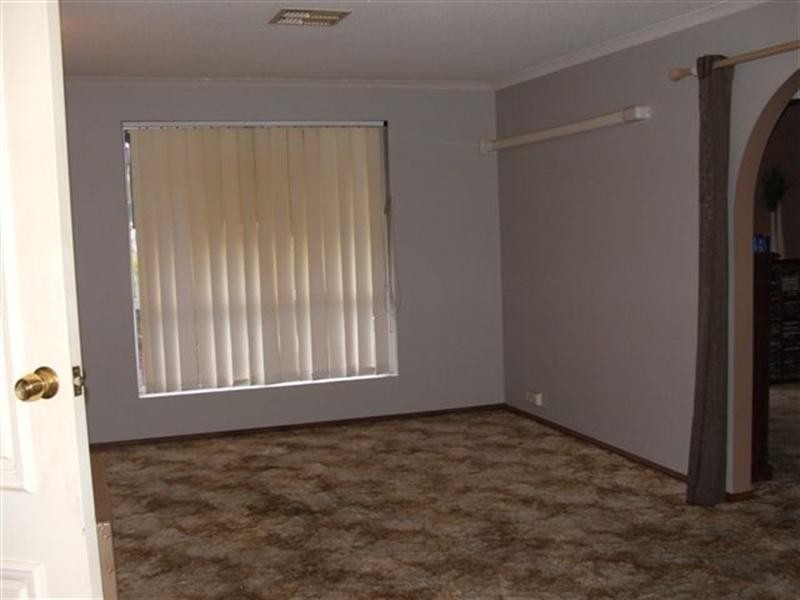 1 Aquamarine Avenue, Salisbury East SA 5109